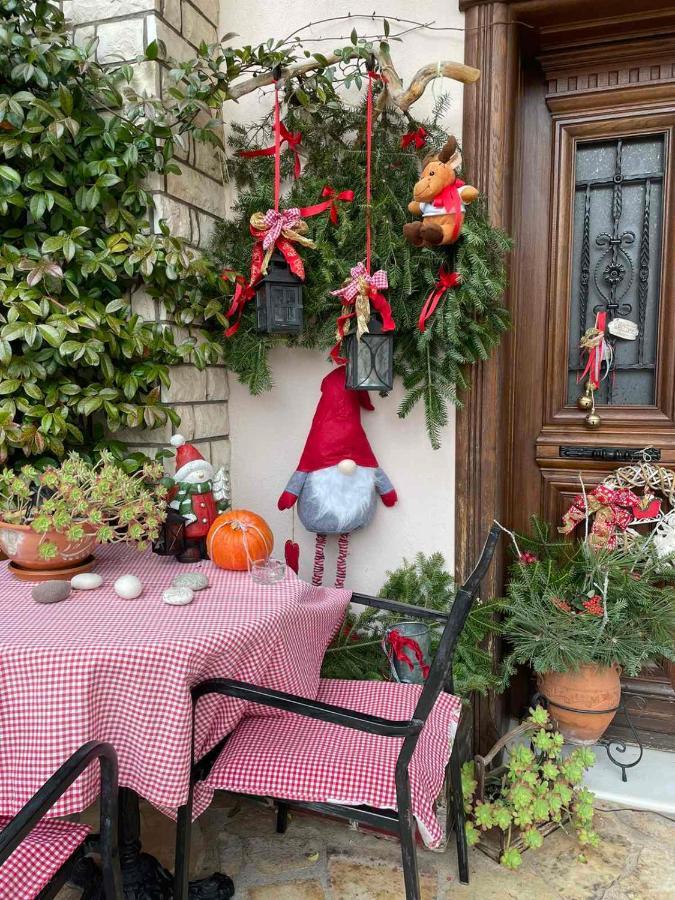 Valentini Guesthouse Karpenísion Eksteriør bilde
