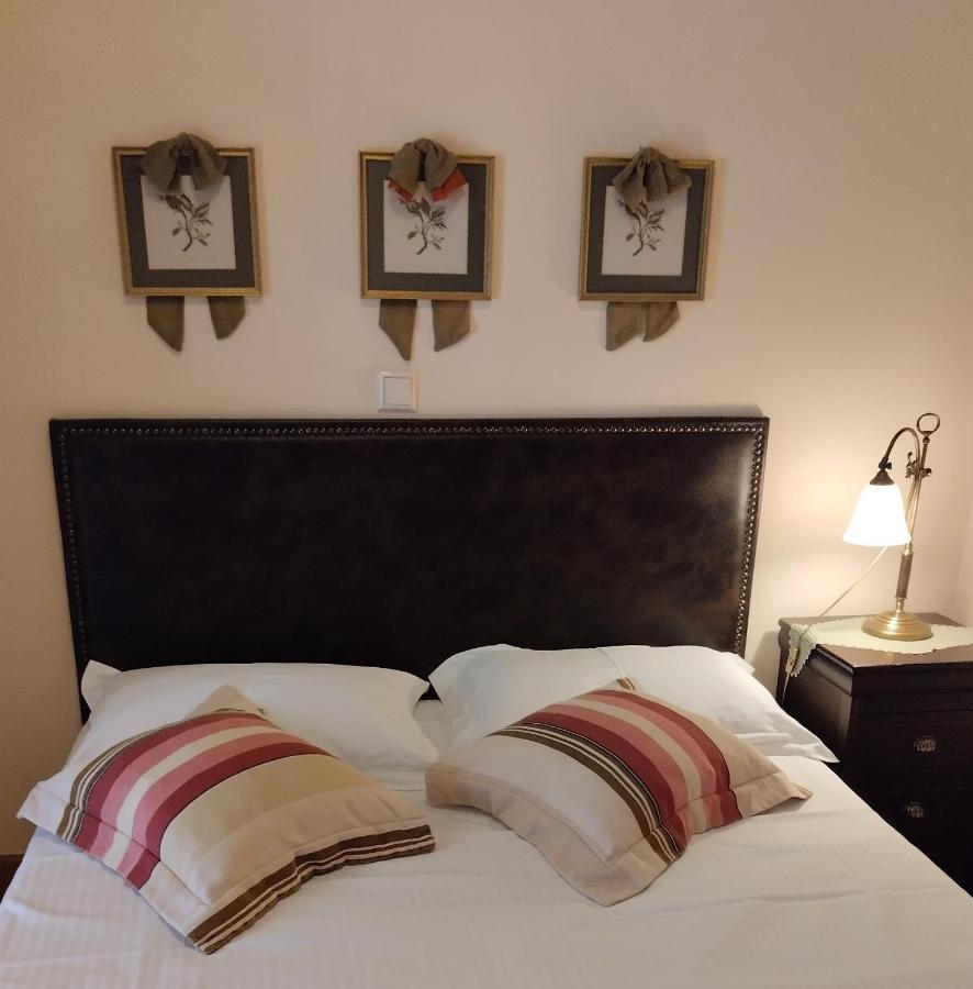 Valentini Guesthouse Karpenísion Eksteriør bilde