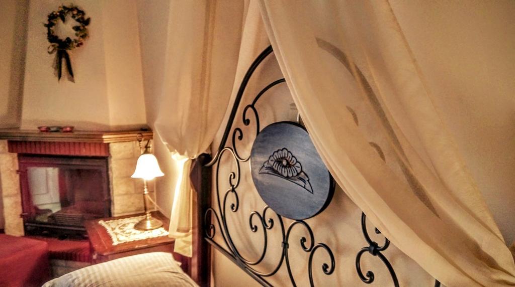 Valentini Guesthouse Karpenísion Eksteriør bilde